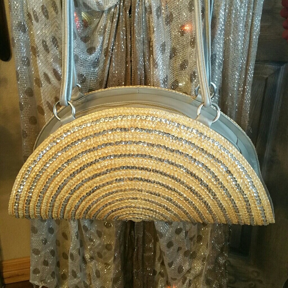 INGE Shoulderbag: Sequins, Leather & Woven Straw
